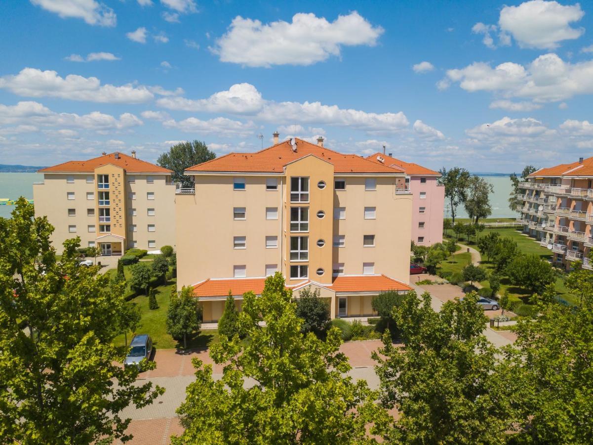 Myflat All-Season Apartment Шиофок Экстерьер фото