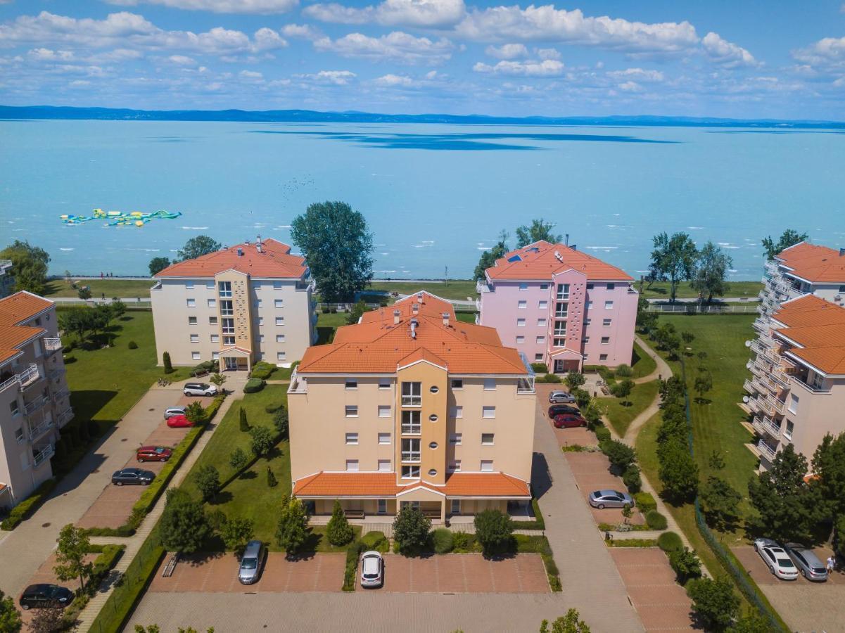 Myflat All-Season Apartment Шиофок Экстерьер фото